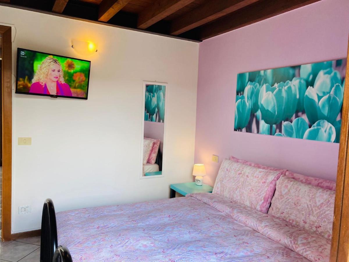 Palm Beach - Your Private And Complete Apartment In Десенцано дел Гарда Екстериор снимка